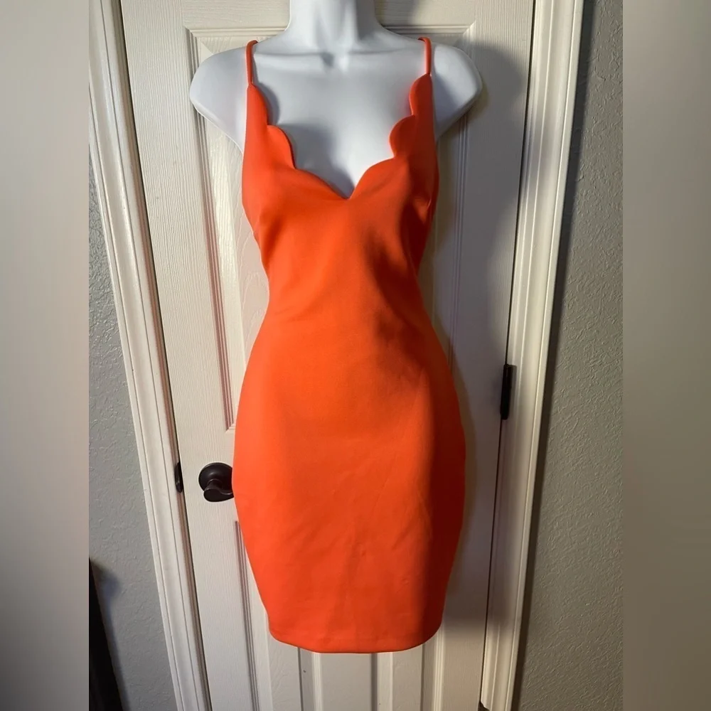 Guess Orange Bodycon Dress With Scalloped Neckline Size XS